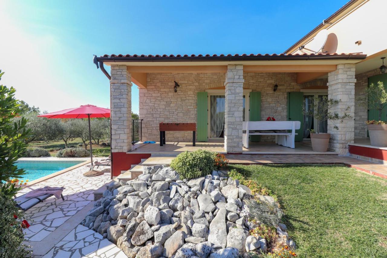Villa Nona Marija Sveti Lovrec Pazenaticki ภายนอก รูปภาพ