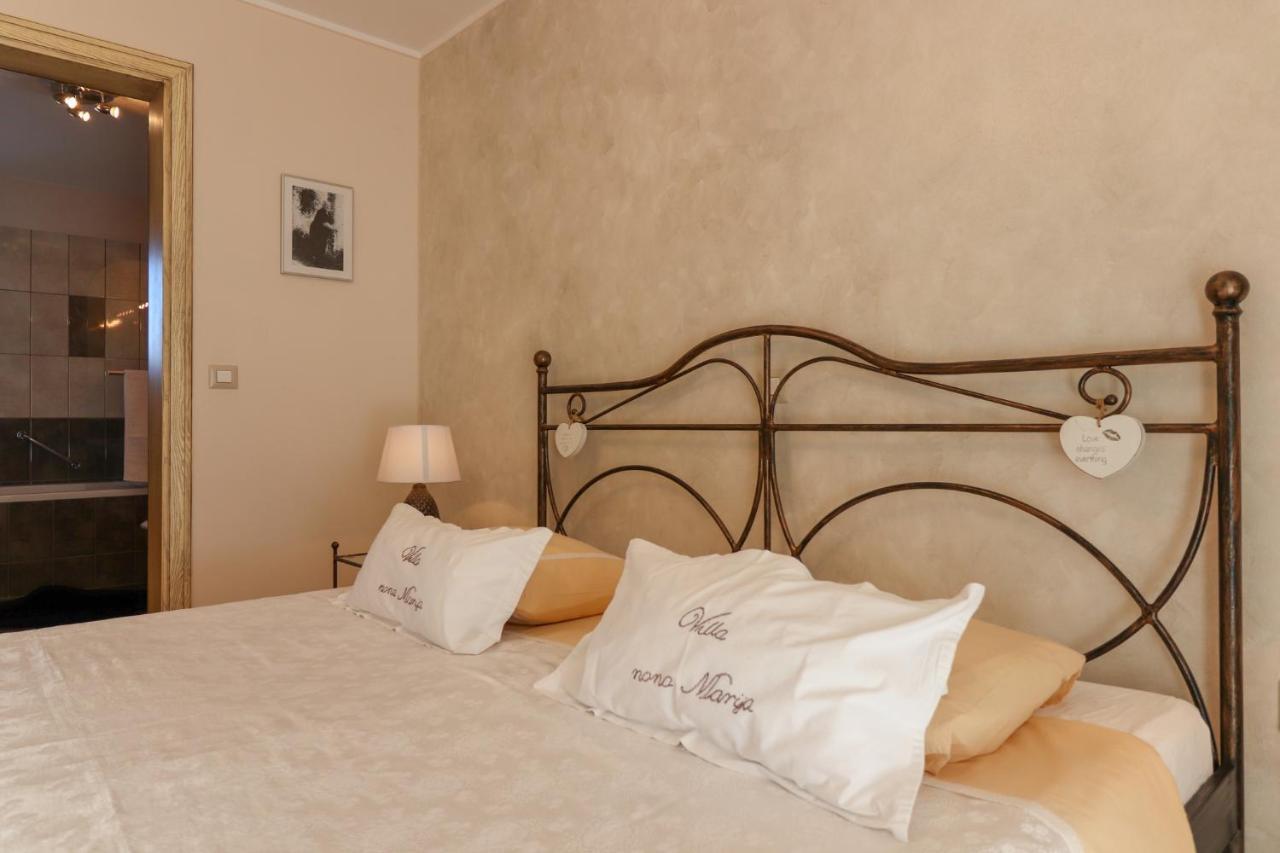 Villa Nona Marija Sveti Lovrec Pazenaticki ภายนอก รูปภาพ